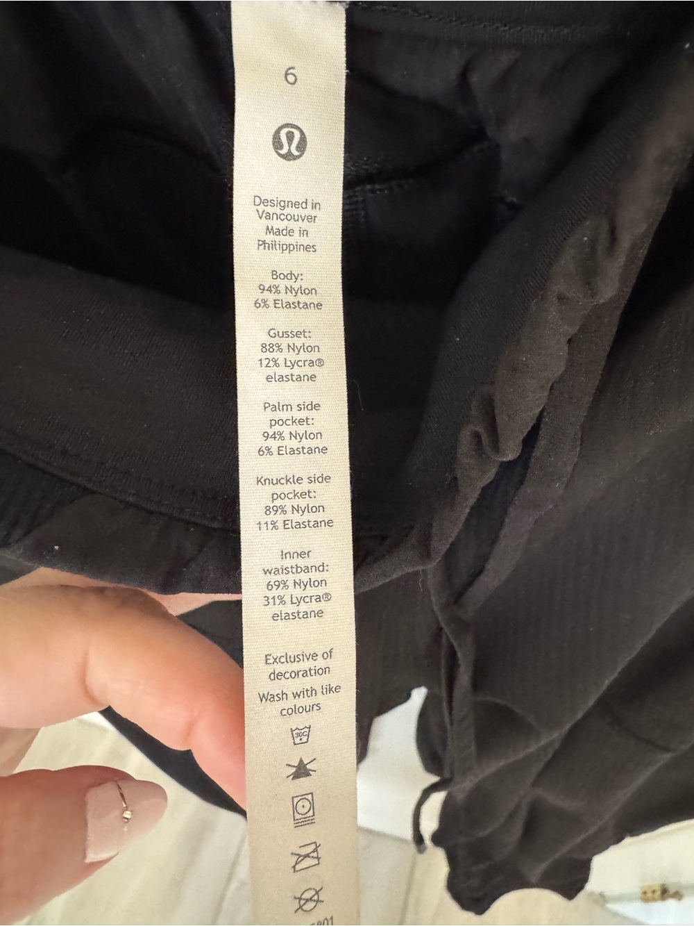 lululemon athletica Women’s Black Dance studio pants - like new Size 6